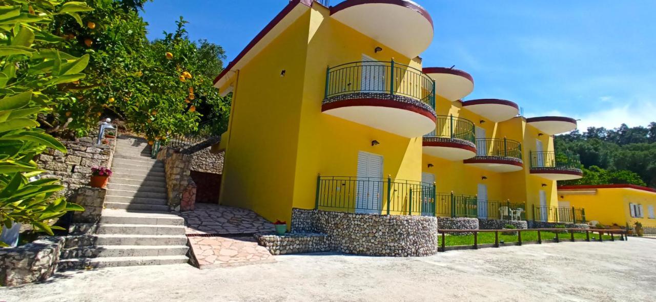 Villa Perkemes Apartments Parga Luaran gambar