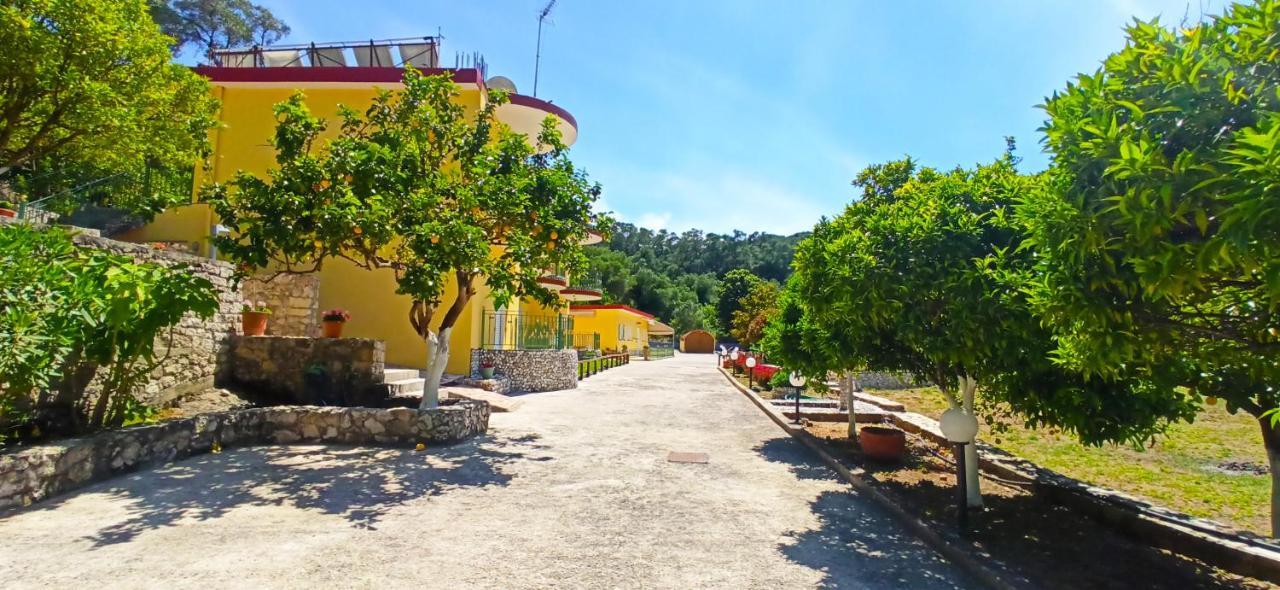 Villa Perkemes Apartments Parga Luaran gambar