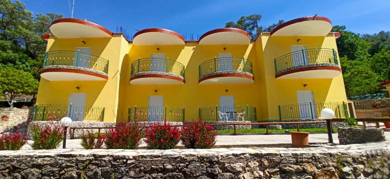 Villa Perkemes Apartments Parga Luaran gambar